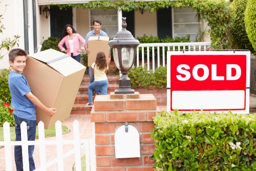 Written complaint details for a man and van move